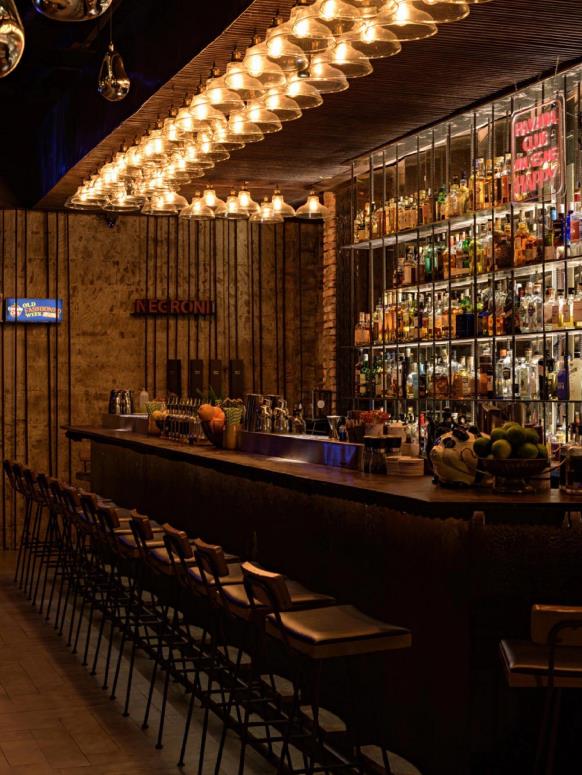 古法式舊建筑改造復(fù)古酒吧裝修效果圖