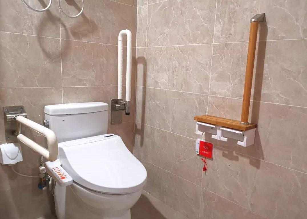 備淋浴凳，洗澡更安全