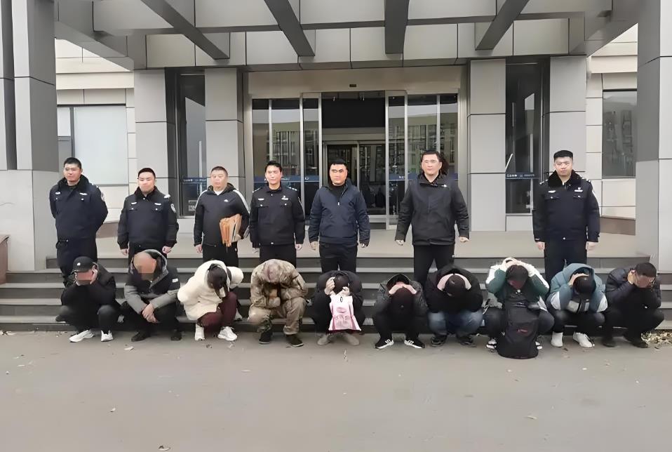 新型詐騙，已有多個小區(qū)居民被騙！看到這個請立即報警！