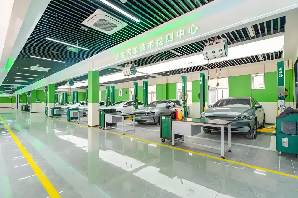 汽修店裝修設計指南：智能化升級